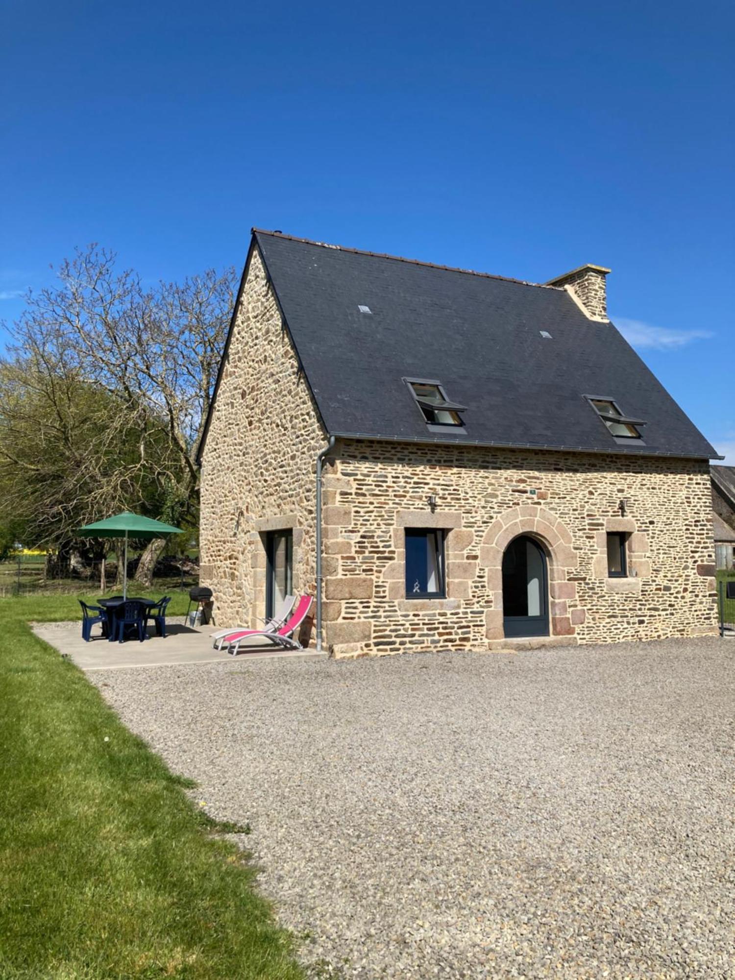 Villa Charmant Gite Dans La Baie Du Mont Saint-Michel Pontorson Exterior foto